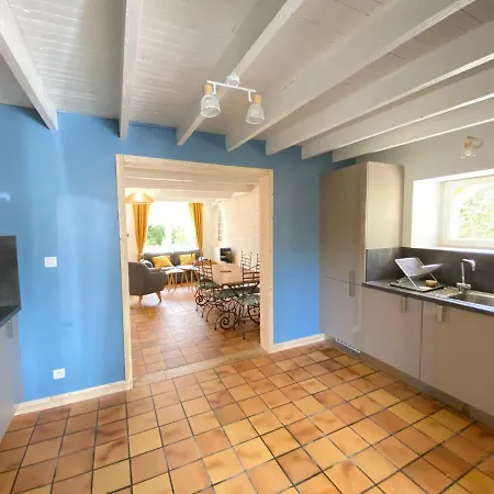 Charming Near Mont St Michel Bay Tatil Evi