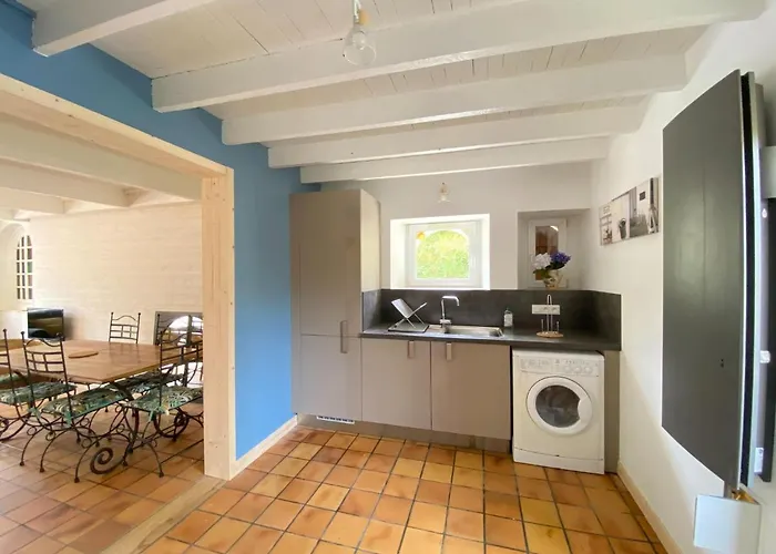 Ferienhaus Charming Near Mont St Michel Bay Bréhal