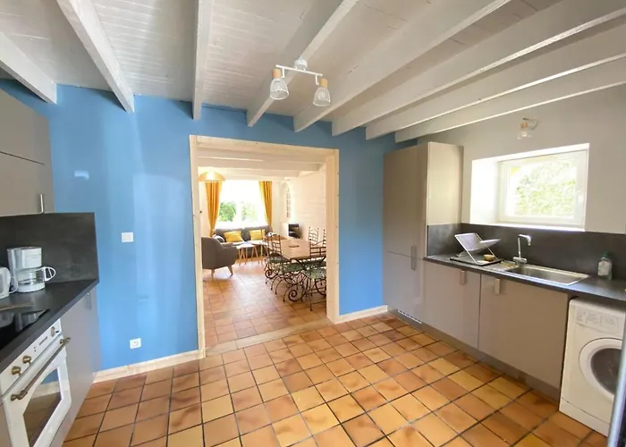 Charming Near Mont St Michel Bay Ferienhaus